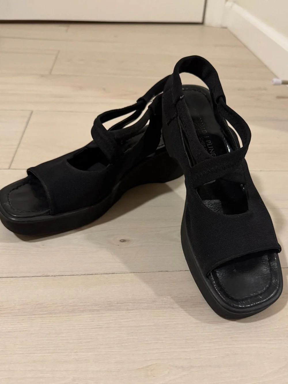 Women's Black Strappy Wedge Sandals